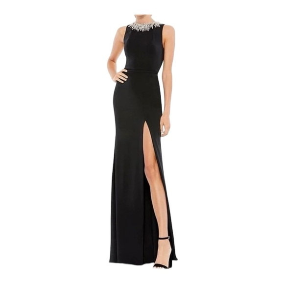 Mac Duggal Ieena Beaded-Neck Jersey Gown in Black Size 6 NWT